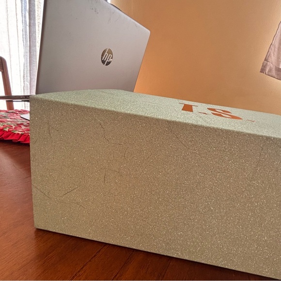 Taylor Swift TLOASG Teal Sparkle Sweater Collector Box (from Spotify Drop) - Picture 5 of 12